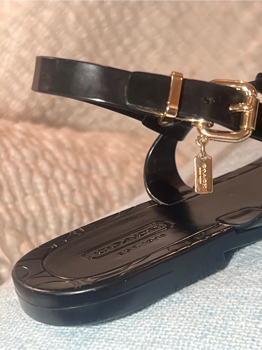 COACH Pier Shiny Jelly T-Strap Charm Jelly Thong Sandals Flip Flops